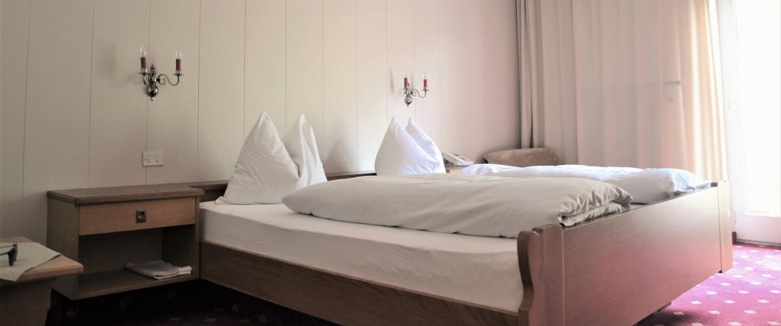 Doppelbettzimmer Hotel Lamm Naturns